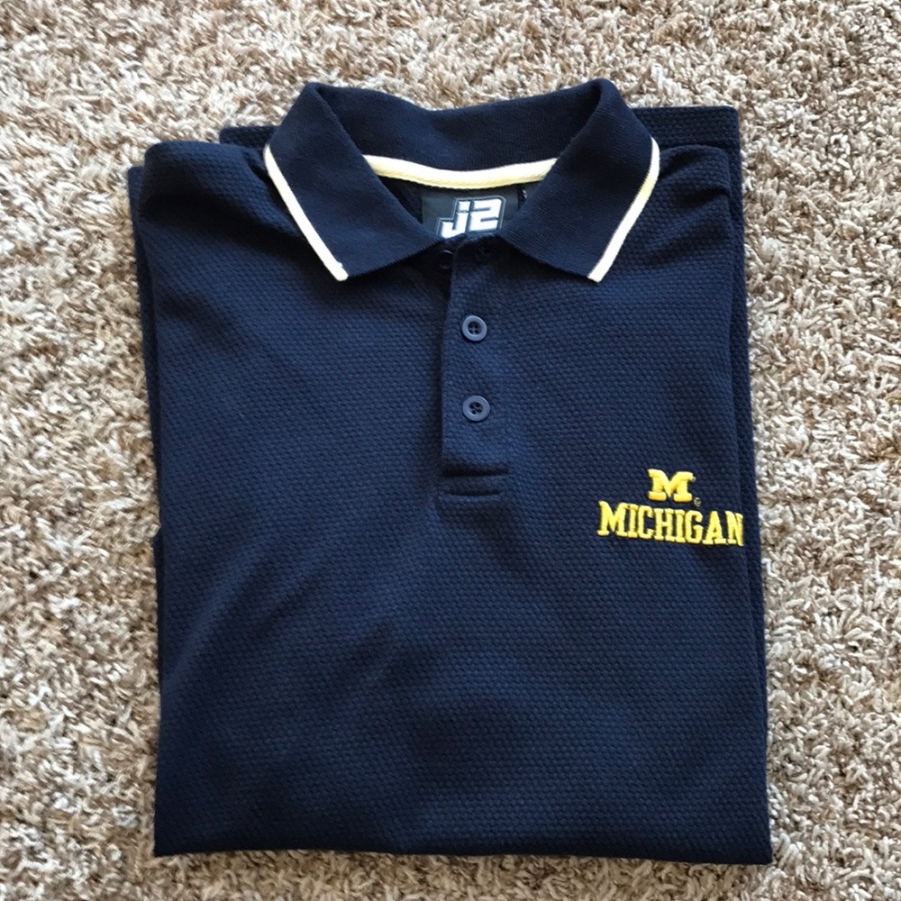 Michigan Collared S.S. Shirt by J2 Sports